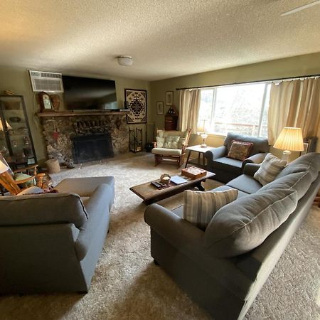 オークハースト Hodges Hill Yosemite Houseヴィラ エクステリア 写真